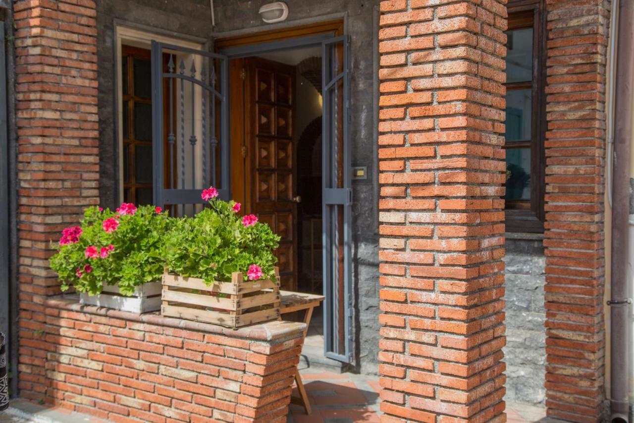 La Casa Di Iside A Mare Lejlighed Catania Eksteriør billede